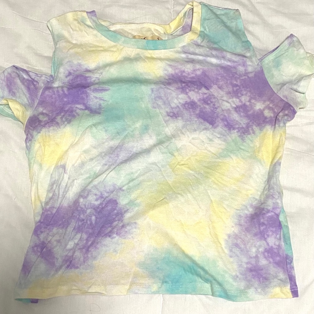 Cold shoulder tshirt